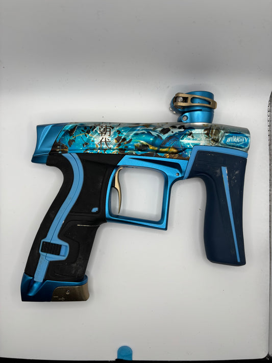 Dynasty Scale CS1
