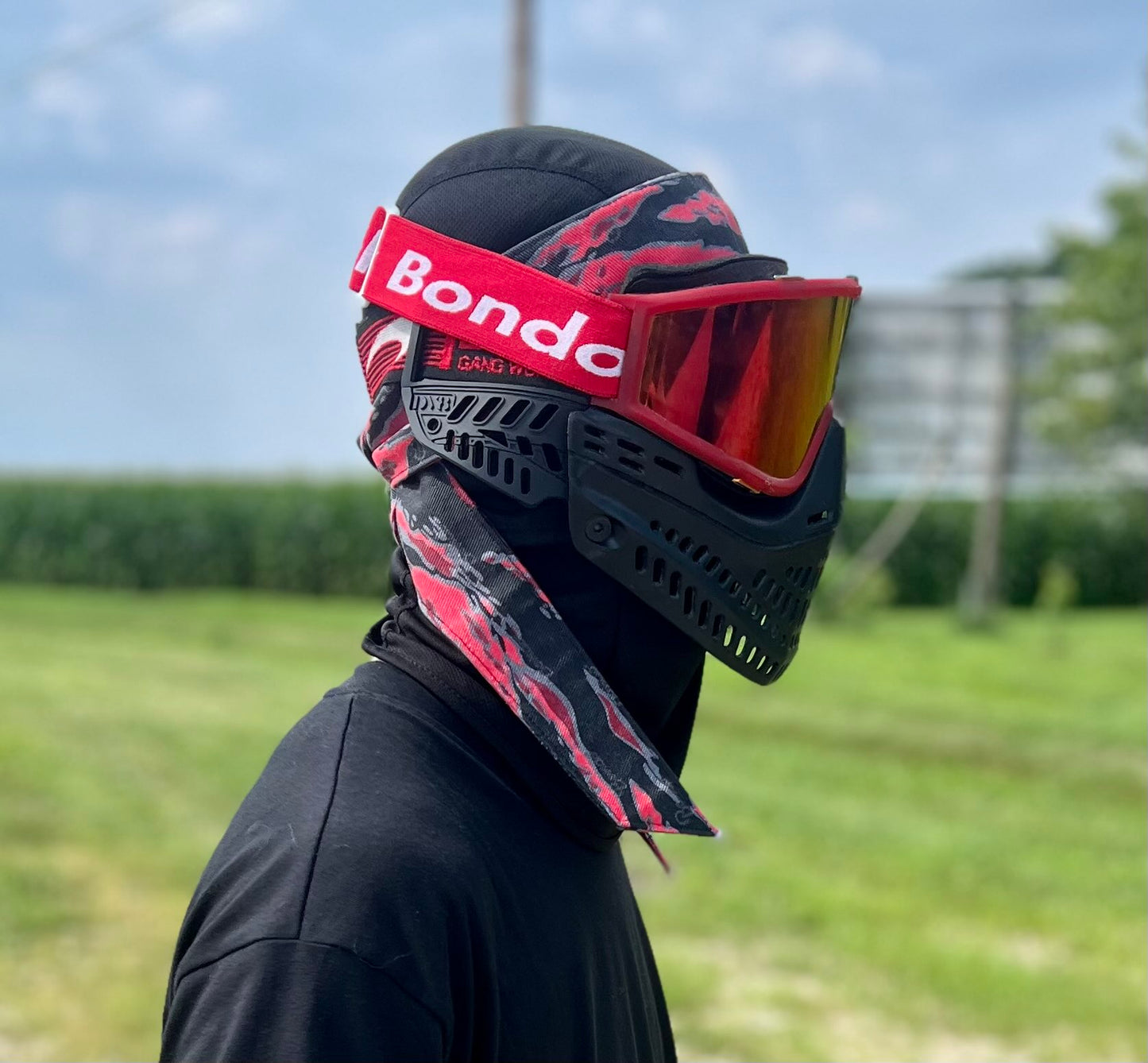 "Fuck Bondo." Strap