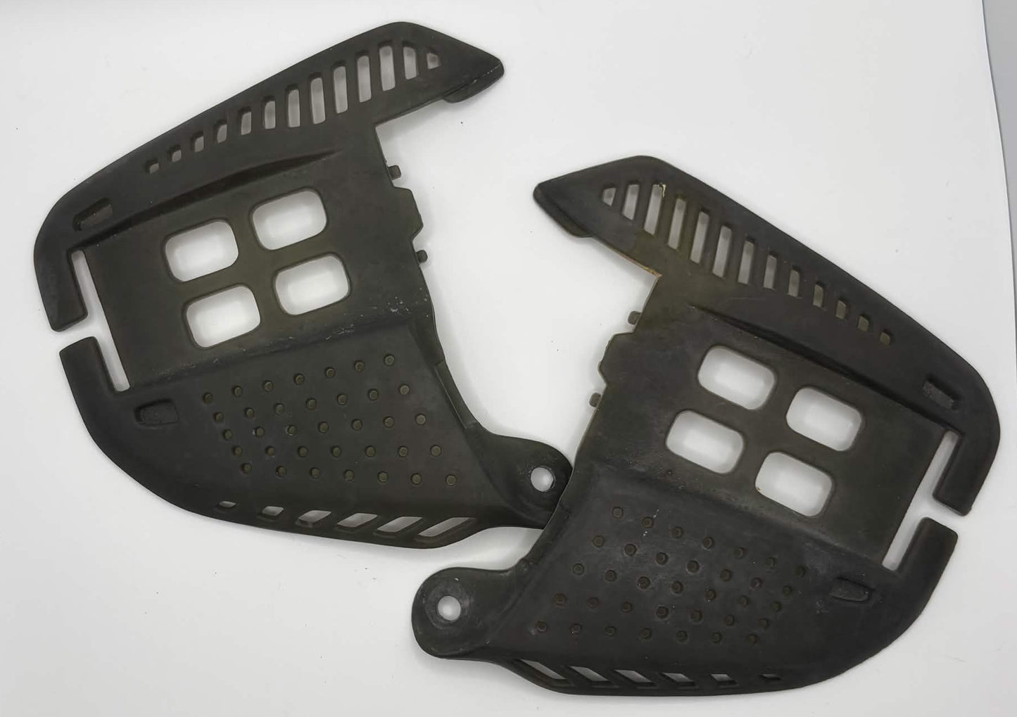 Graphite IZE Ears